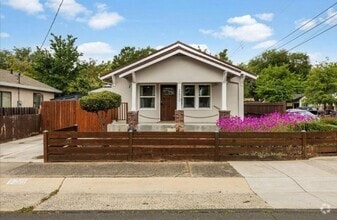 Building Photo - 2600 20th St