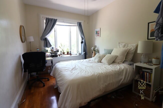 Foto del edificio - 1477 Beacon St