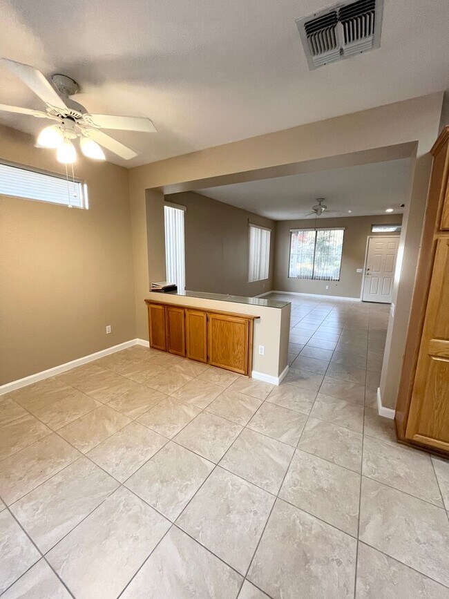 Foto del edificio - Clean, Cute & Convenient Sun City Roseville Active Adult 55+