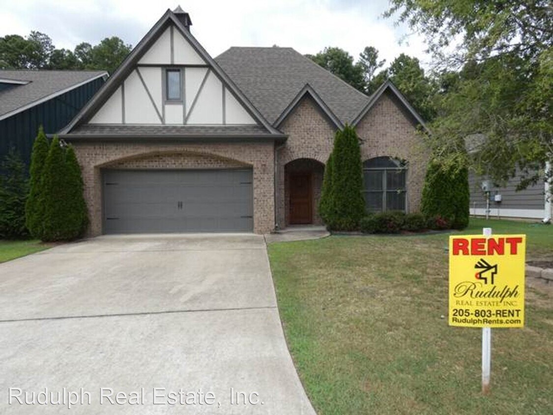 Primary Photo - 3 br, 2 bath House - 1120 Overlook Dr.