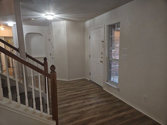 Photo - 3 Bedroom in Wildhorse Subdivision House