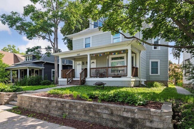 Foto del edificio - 3023 Dupont Ave S