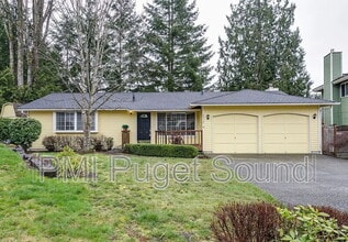 Building Photo - 22127 NE 9th Pl