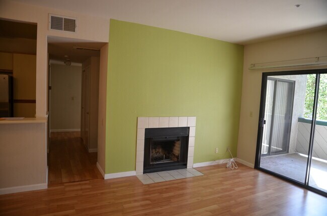 Building Photo - 1280 Stanhope Ln