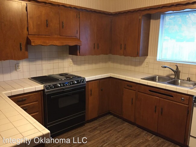 Foto del edificio - 3 br, 2 bath House - 4809 N. Tulsa Ave.