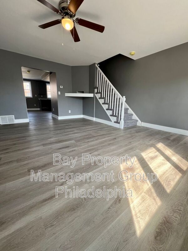 Foto del edificio - 6350 Crafton St