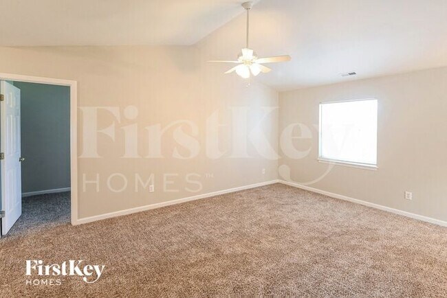 Foto del edificio - 6713 Rain Creek Way