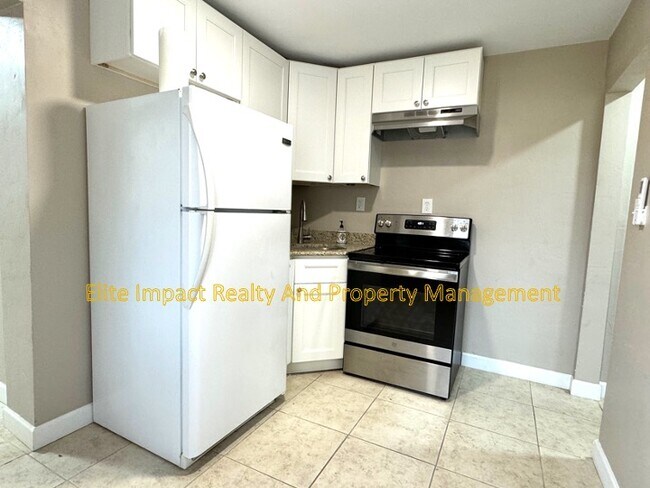 Foto del edificio - 2637 N Wilson Ave