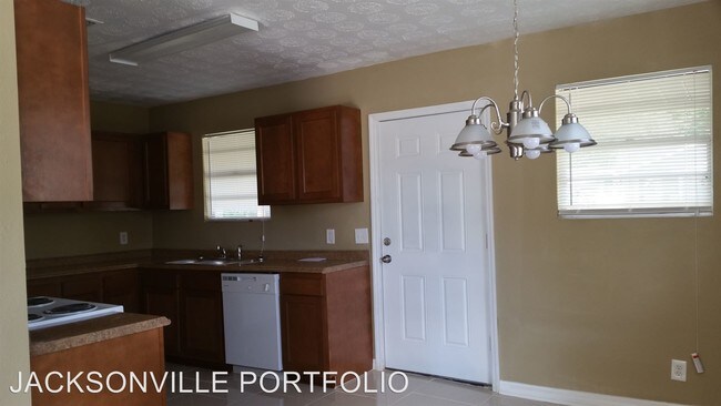 Building Photo - 3 br, 2 bath House - 5646 Atlee Ave