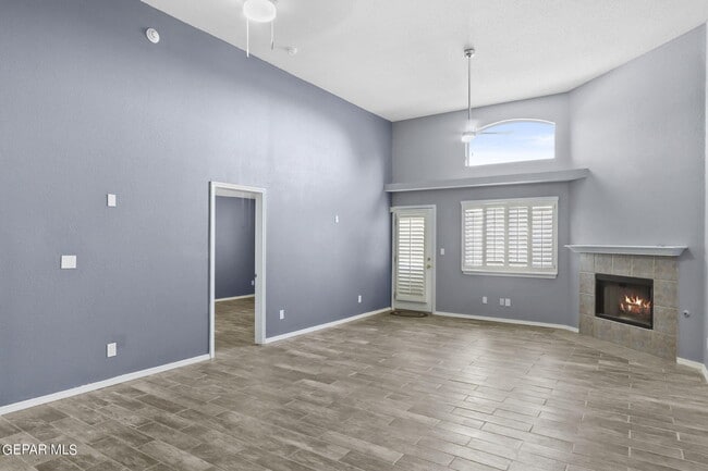 Building Photo - 6520 Boulder Ridge