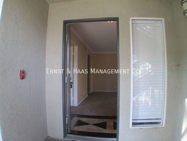 Foto del edificio - Luxury 2 Bedroom Condo with Garage at The ...