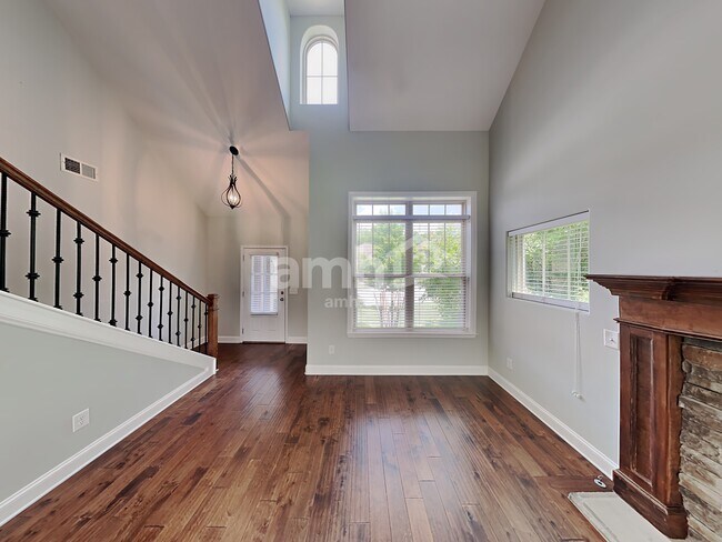 Foto del edificio - 975 Legacy Park Rd