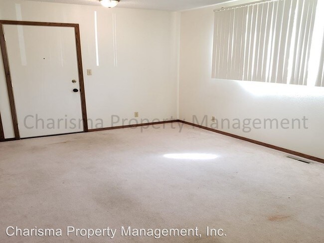 Foto del edificio - 112 E 10th St