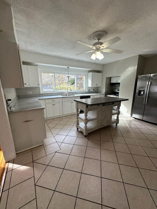 Cocina - 14 Ferraro St