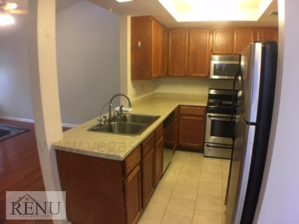 Building Photo - Heritage Villas 2 BR Townhome