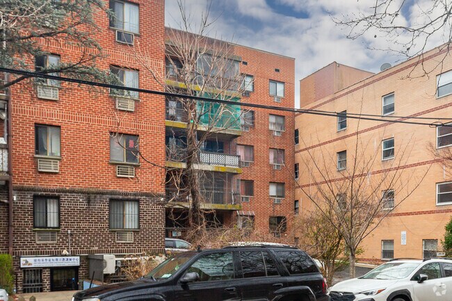 Foto del edificio - 14034 34th Ave