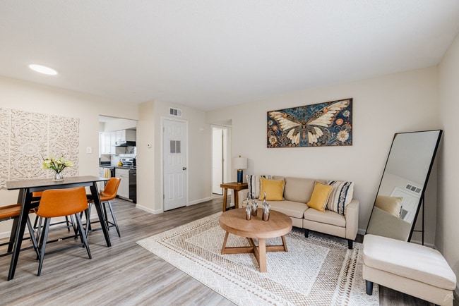 Building Photo - Emberly Apartments