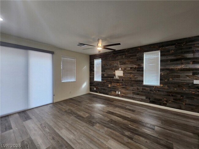 Foto del edificio - 10486 Mount Charleston Ave