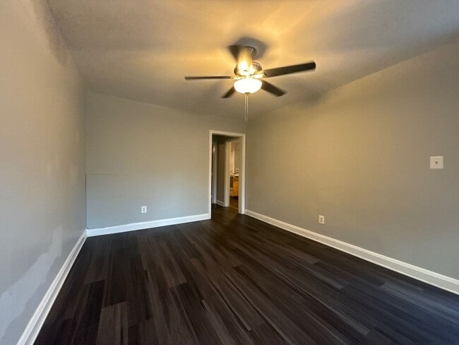 Foto del edificio - 1628 Plum St