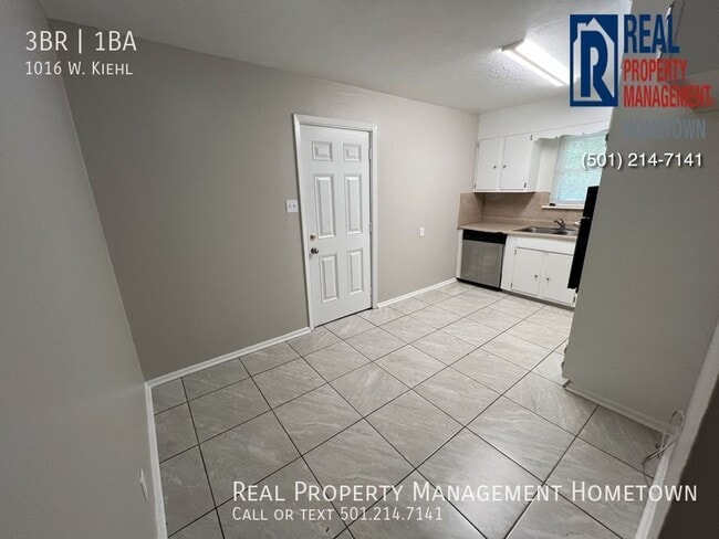 Building Photo - 3-bedroom 1-bath House in Sherwood!