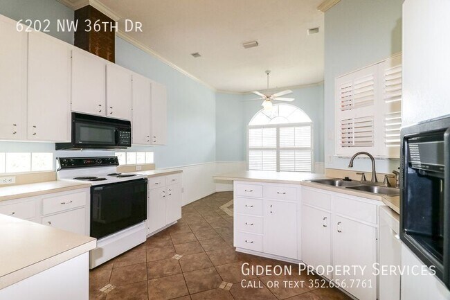 Foto del edificio - 6202 NW 36th Dr