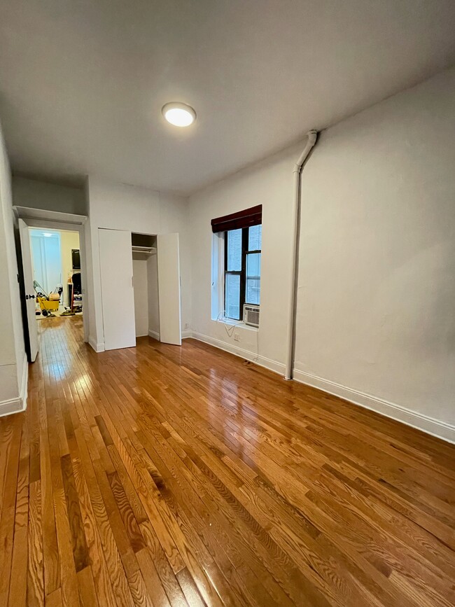 Foto del edificio - UPDATED 1BR NEAR NYU -GREENWICH VILLAGE