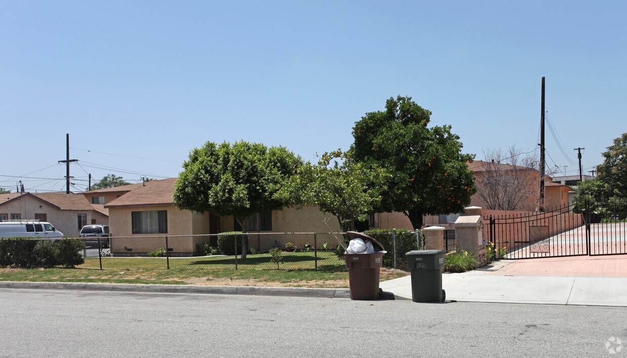 Building Photo - 3527 Whistler Ave