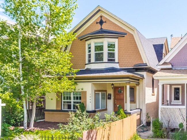 Foto del edificio - 1044 N Clarkson St