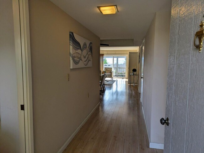 Building Photo - 5403 Cribari Ct