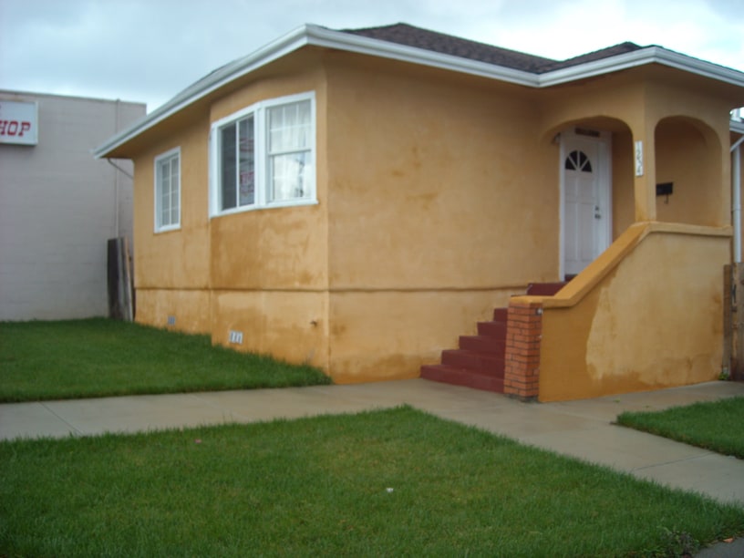front of house - 1234 Georgia St