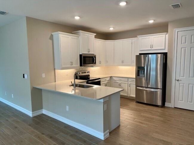Building Photo - 1079 Enbrook Lp