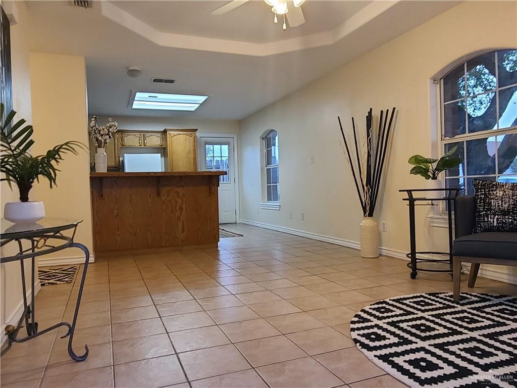 Primary Photo - 2102 Bahamas Dr