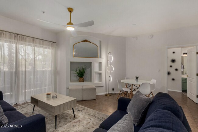 Foto del edificio - 10401 N Saguaro Blvd