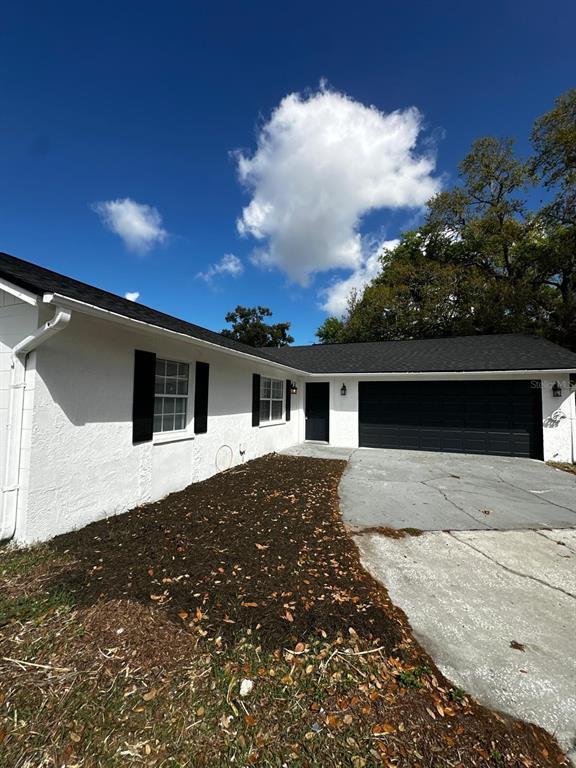 Foto del edificio - 1520 Country Ridge Dr