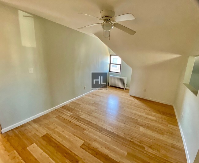 Foto del edificio - BURCHELL AVENUE