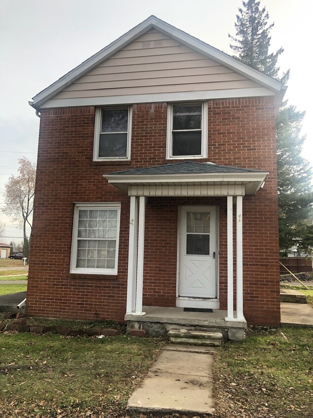 Upper level - 180 Coleman Dr