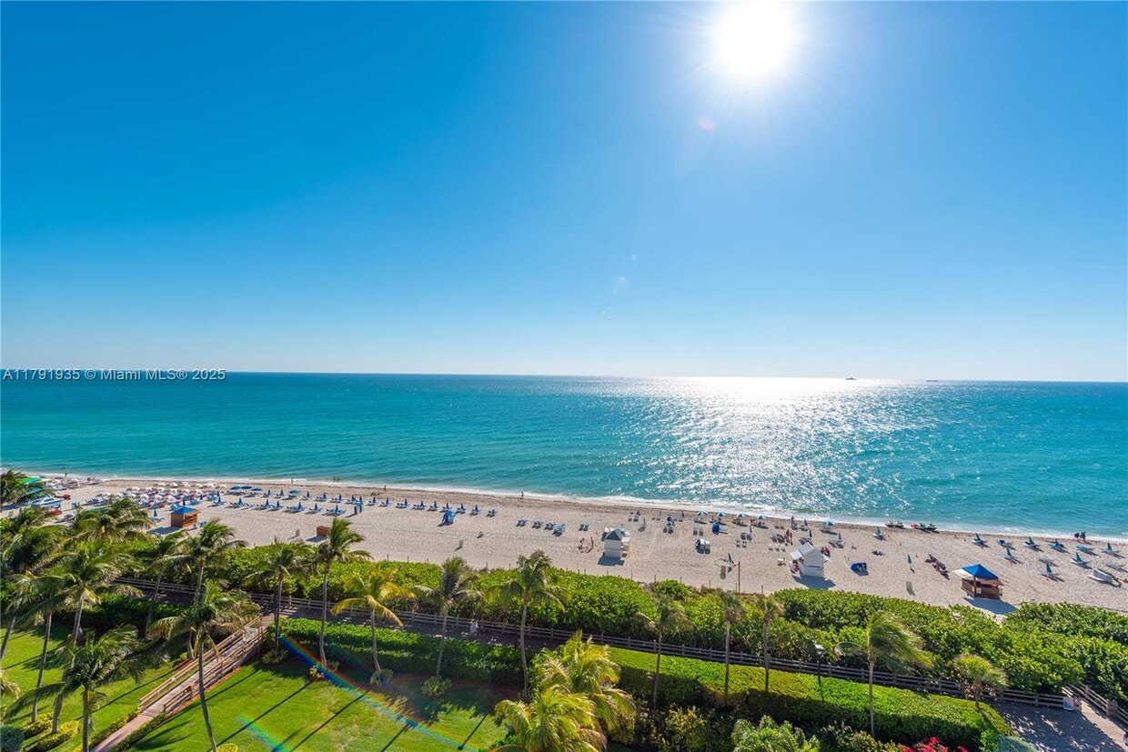 Primary Photo - 4301 Collins Ave