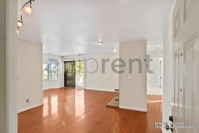 Building Photo - 16931 Sorrel Way