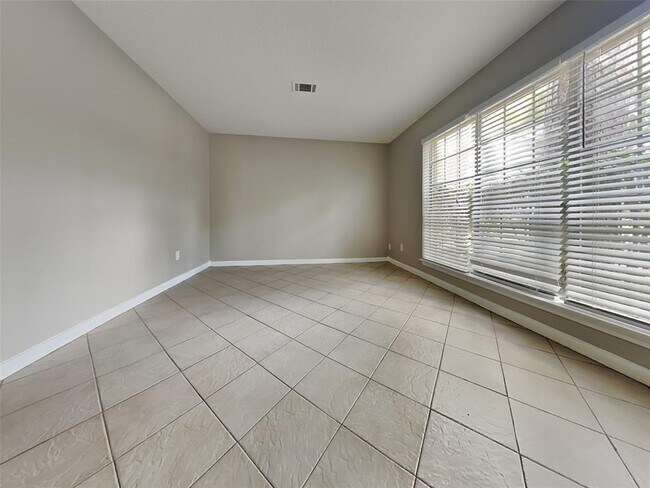 Foto del edificio - 4610 Fountainhead Dr