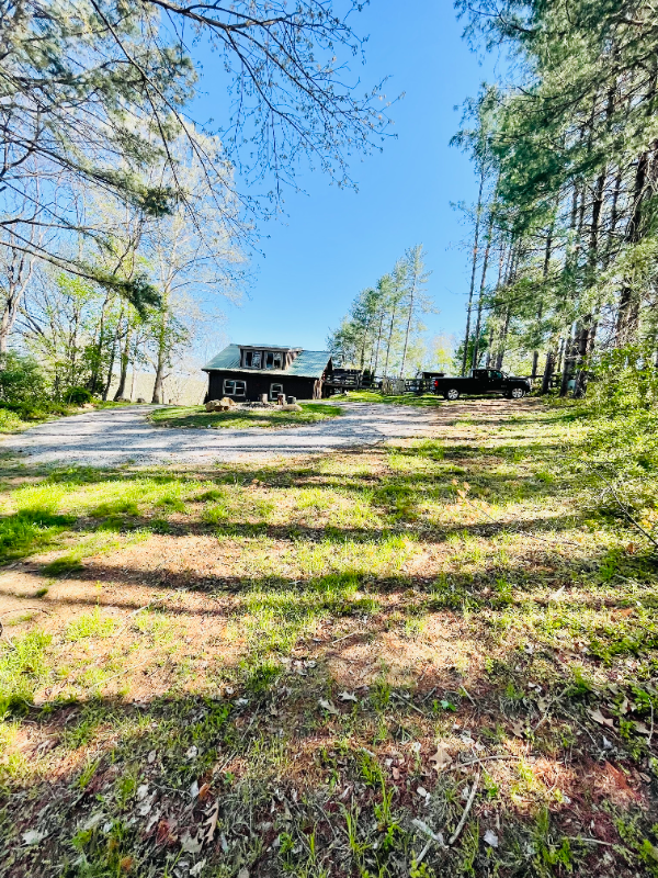 Foto del edificio - 38360 Hughesville Rd