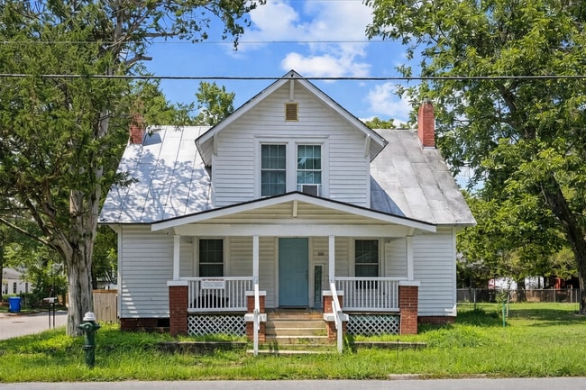 Building Photo - 1208 Downing St SW
