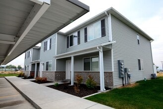 Building Photo - 160 W 400 S
