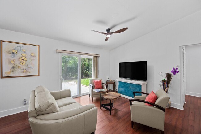 Foto del edificio - 14122 Citrus Dr