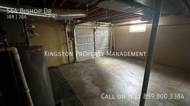 Building Photo - 3 Bedroom 1.5 Bathroom  Now Available!!