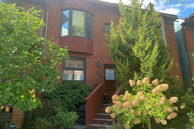 Photo du bâtiment - 218 De Grassi St