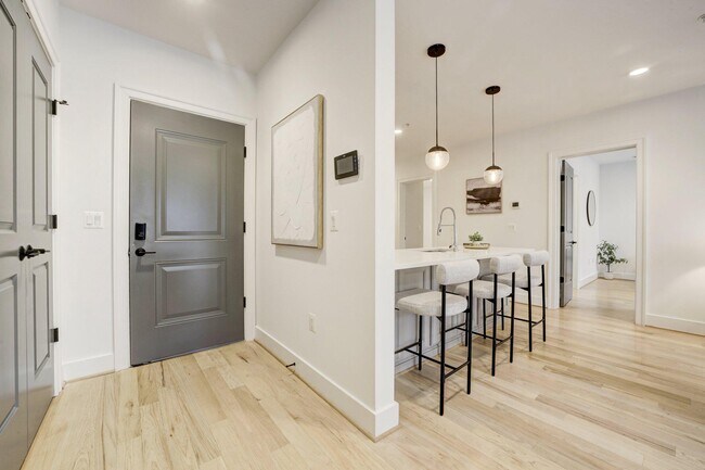 Foto del edificio - 4335 Harrison St NW