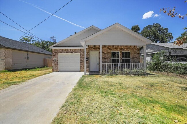 Building Photo - 4615 Cherbourg St
