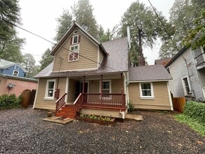 Building Photo - 17124 Manzanita St