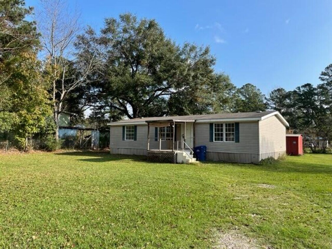 Primary Photo - 137 Fairlane Rd
