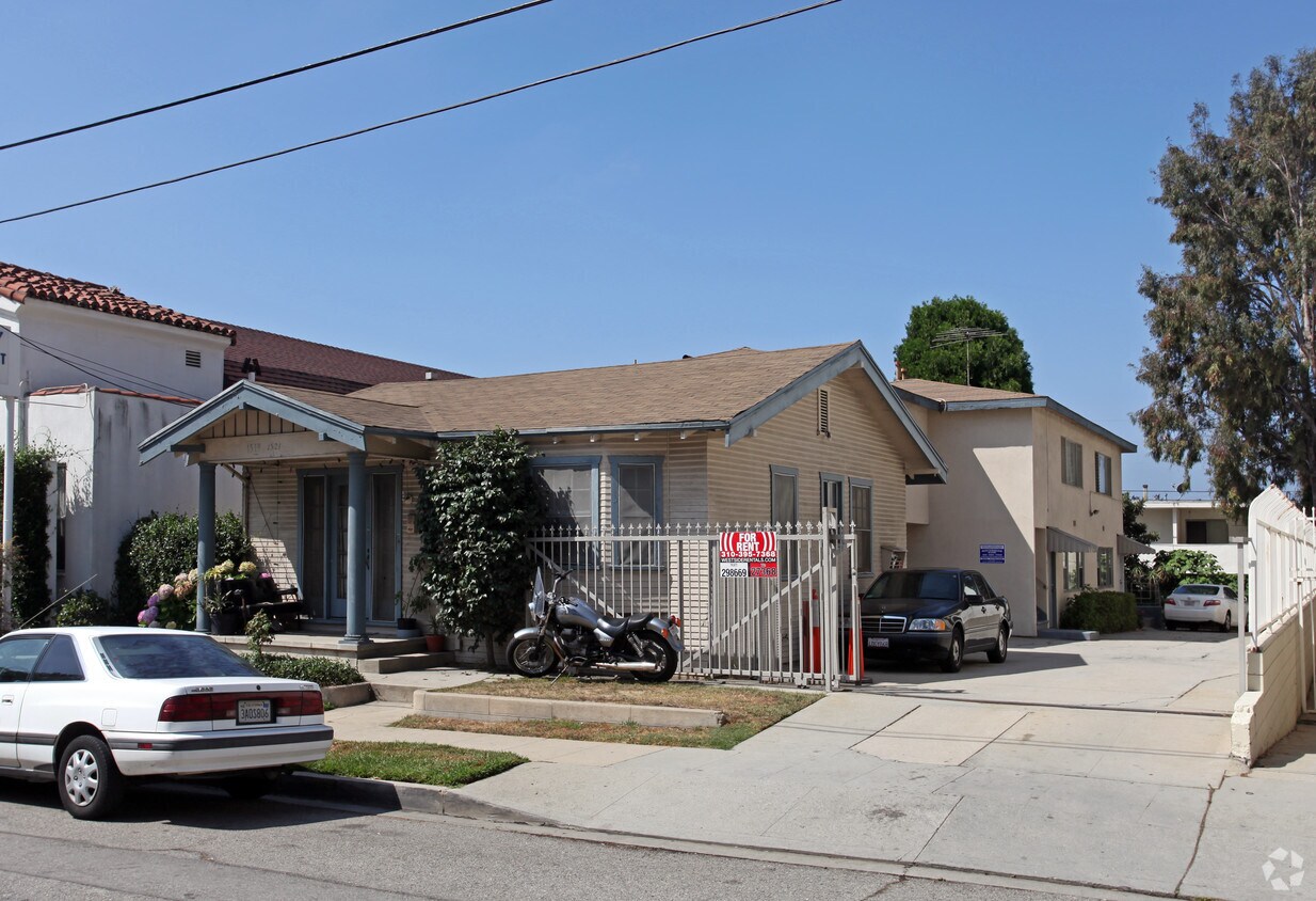 Primary Photo - 1519-1521 Purdue Ave.